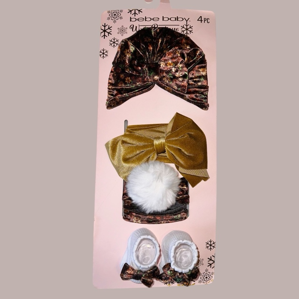 New Bebe Baby 4pc Set